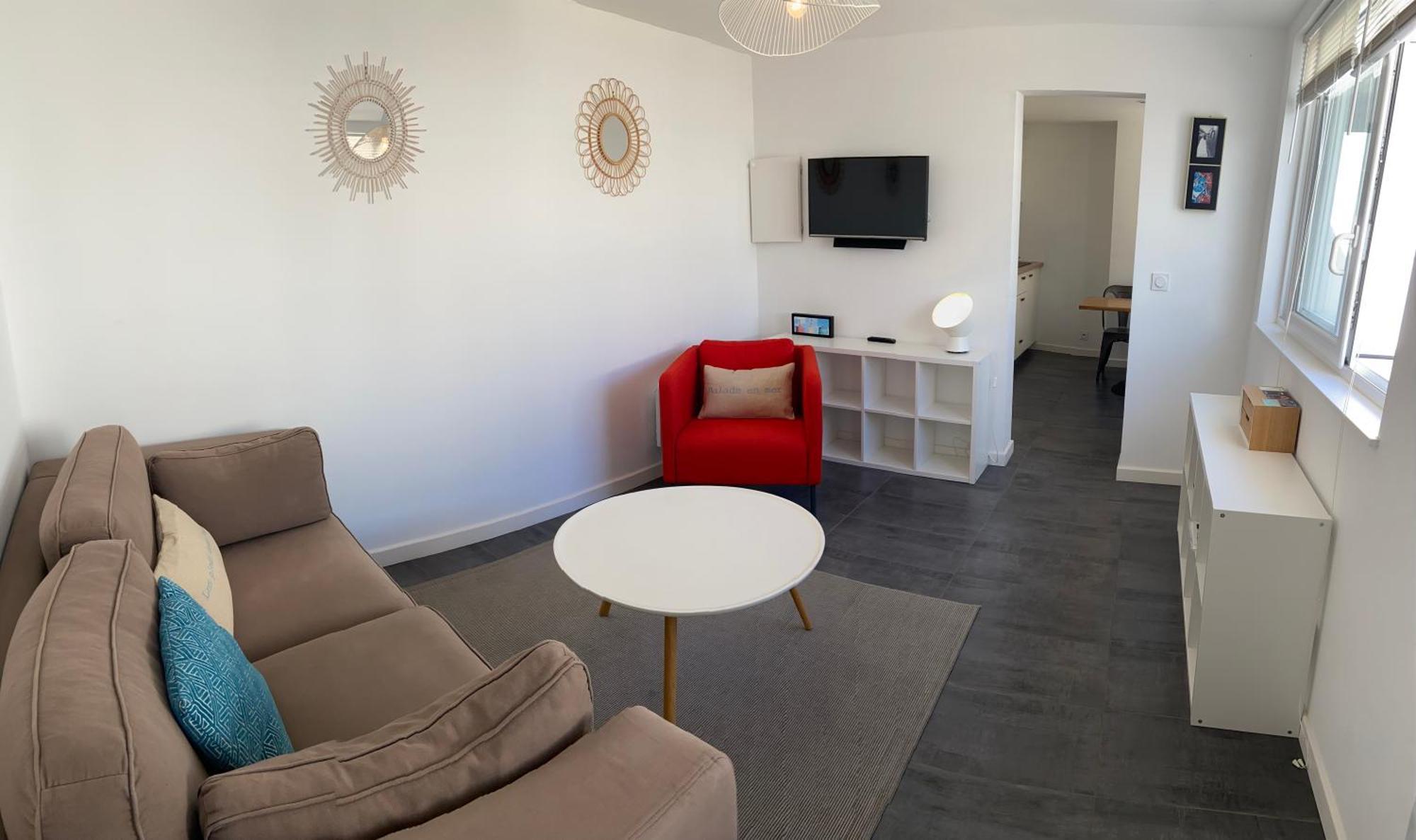 Votre Mini Maison En Plein Coeur Du Centre Ville -Terrasse - Et Parking Prive Sur Place Clos - Draps Et Menage Inclus Конкарно Екстериор снимка