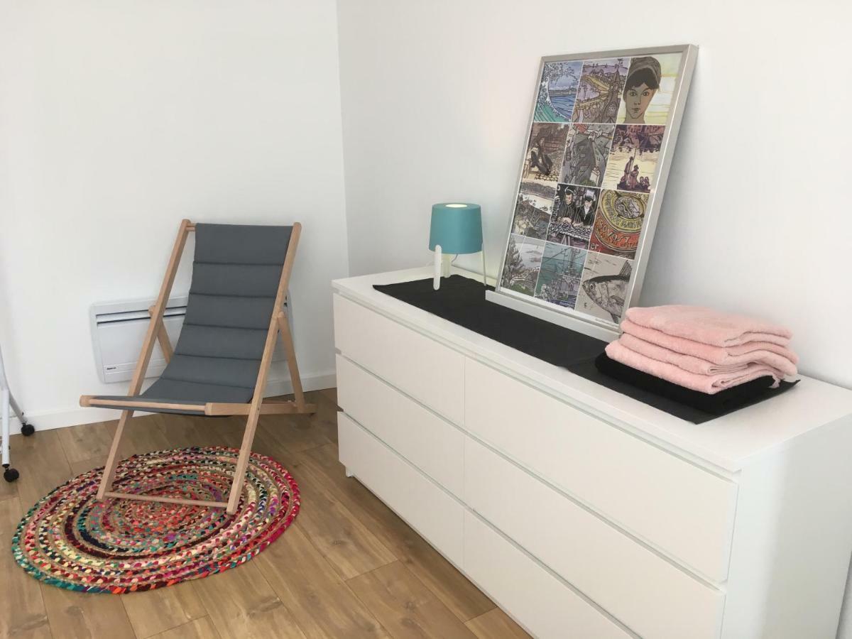 Votre Mini Maison En Plein Coeur Du Centre Ville -Terrasse - Et Parking Prive Sur Place Clos - Draps Et Menage Inclus Конкарно Екстериор снимка